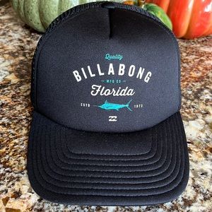 NWOT Billabong Trucker Hat Black